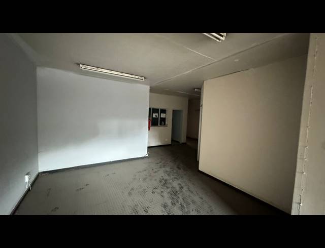2,380M² WAREHOUSE TO LET IN PRETORIA WEST